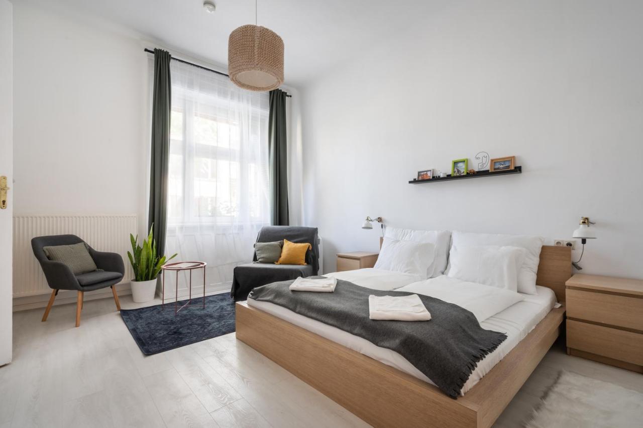 Gellert Mountain Apartment Budapest Exteriör bild
